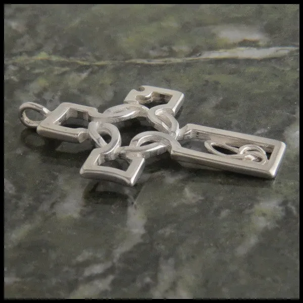 Celtic Caldwell Cross Pendant in 14K Gold