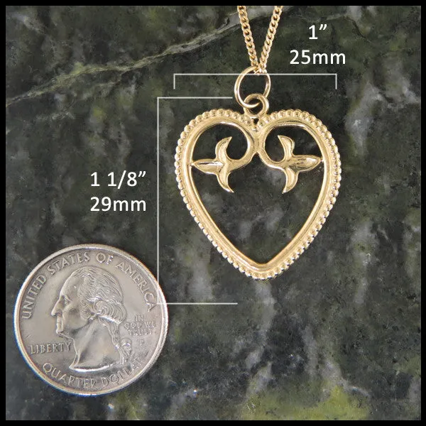 Heart Vine Pendant in Gold