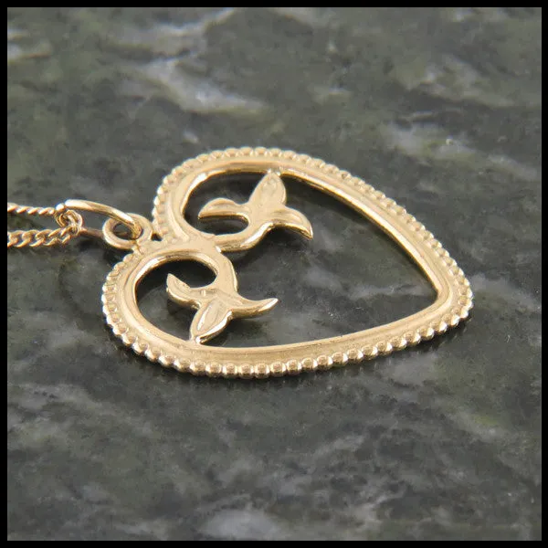 Heart Vine Pendant in Gold