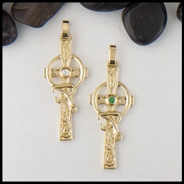 Small Celtic Caring Cross with Stone in Gold